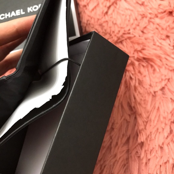 MICHAEL KORS JET SET BROWN LEATHER BIFOLD WALLET - Picture 6 of 7